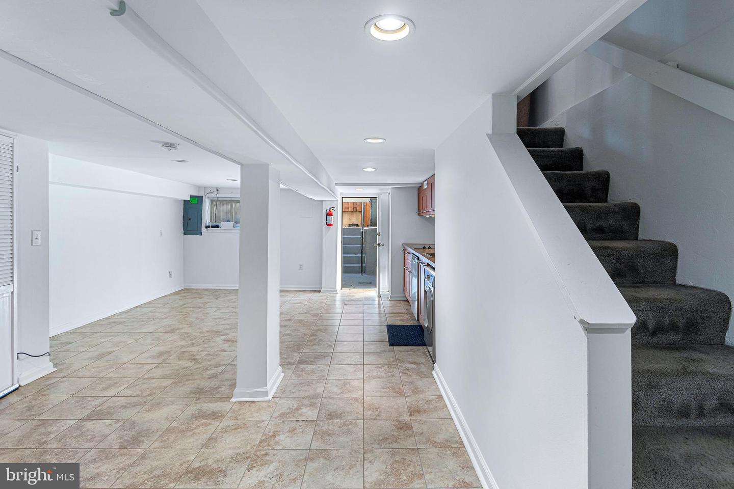 3028 PARK PL NW, WASHINGTON, District Of Columbia 20001, 3 Bedrooms Bedrooms, ,2 BathroomsBathrooms,Residential,For sale,3028 PARK PL NW,DCDC2241334 MLS # DCDC2241334