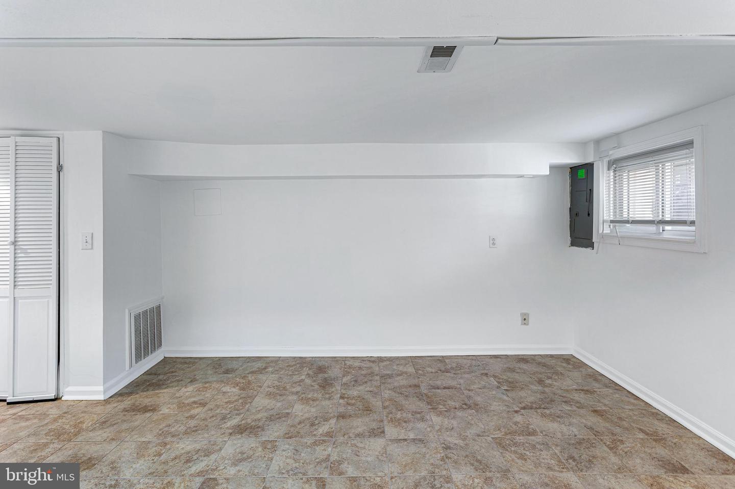 3028 PARK PL NW, WASHINGTON, District Of Columbia 20001, 3 Bedrooms Bedrooms, ,2 BathroomsBathrooms,Residential,For sale,3028 PARK PL NW,DCDC2241334 MLS # DCDC2241334