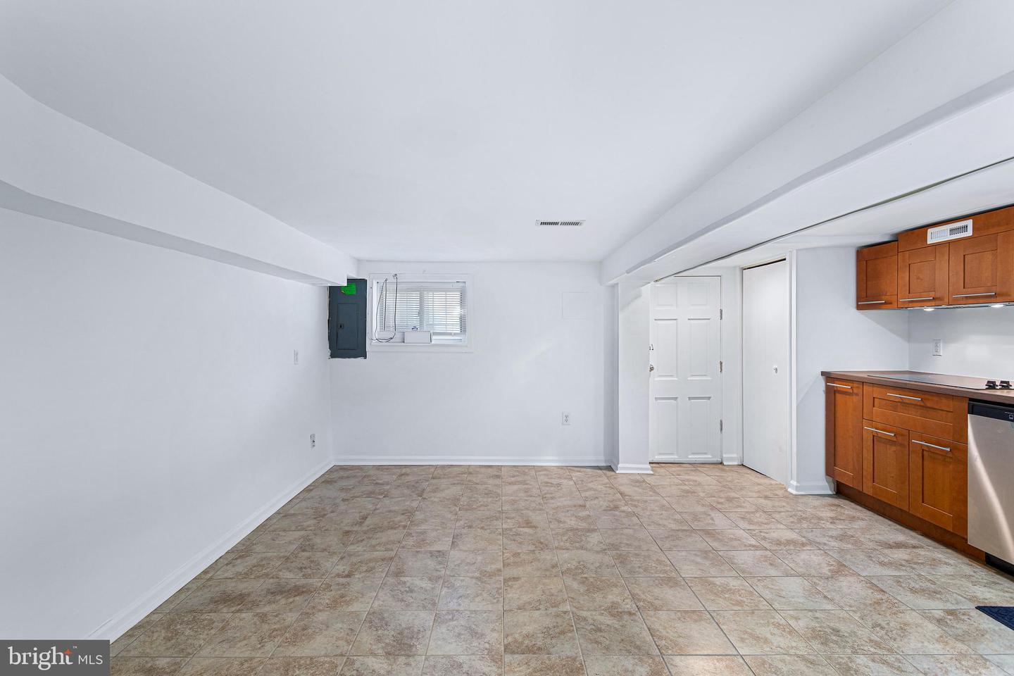 3028 PARK PL NW, WASHINGTON, District Of Columbia 20001, 3 Bedrooms Bedrooms, ,2 BathroomsBathrooms,Residential,For sale,3028 PARK PL NW,DCDC2241334 MLS # DCDC2241334