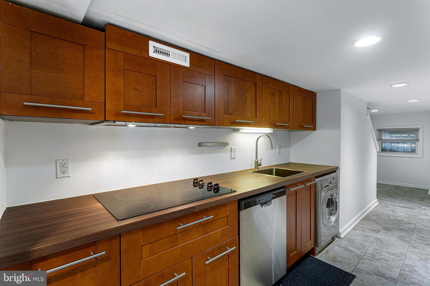 3028 PARK PL NW, WASHINGTON, District Of Columbia 20001, 3 Bedrooms Bedrooms, ,2 BathroomsBathrooms,Residential,For sale,3028 PARK PL NW,DCDC2241334 MLS # DCDC2241334