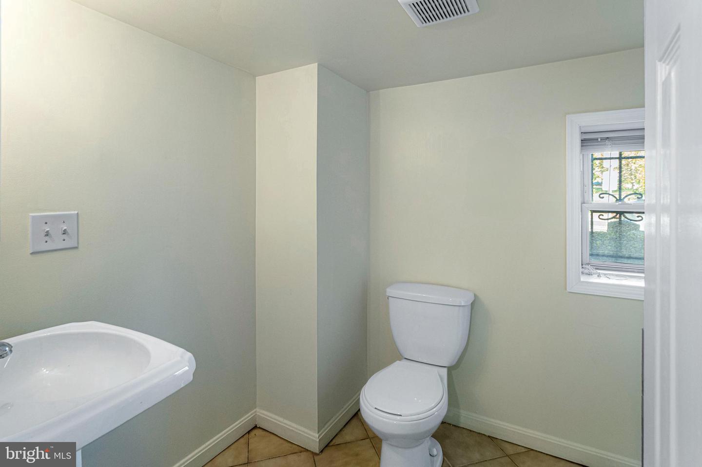 3028 PARK PL NW, WASHINGTON, District Of Columbia 20001, 3 Bedrooms Bedrooms, ,2 BathroomsBathrooms,Residential,For sale,3028 PARK PL NW,DCDC2241334 MLS # DCDC2241334