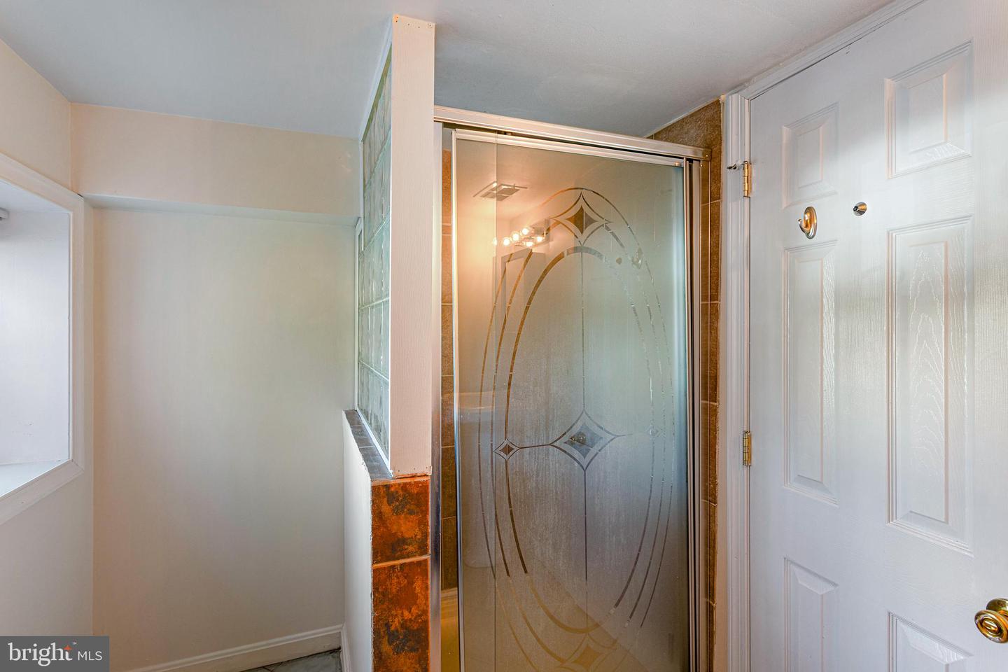 3028 PARK PL NW, WASHINGTON, District Of Columbia 20001, 3 Bedrooms Bedrooms, ,2 BathroomsBathrooms,Residential,For sale,3028 PARK PL NW,DCDC2241334 MLS # DCDC2241334