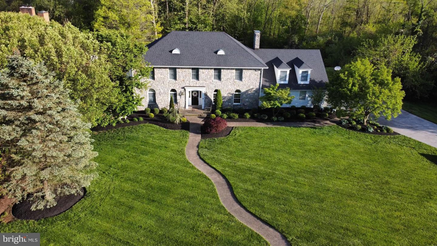 819 ARMISTEAD ST, WINCHESTER, Virginia 22601, 4 Bedrooms Bedrooms, ,3 BathroomsBathrooms,Residential,For sale,819 ARMISTEAD ST,VAWI2009770 MLS # VAWI2009770