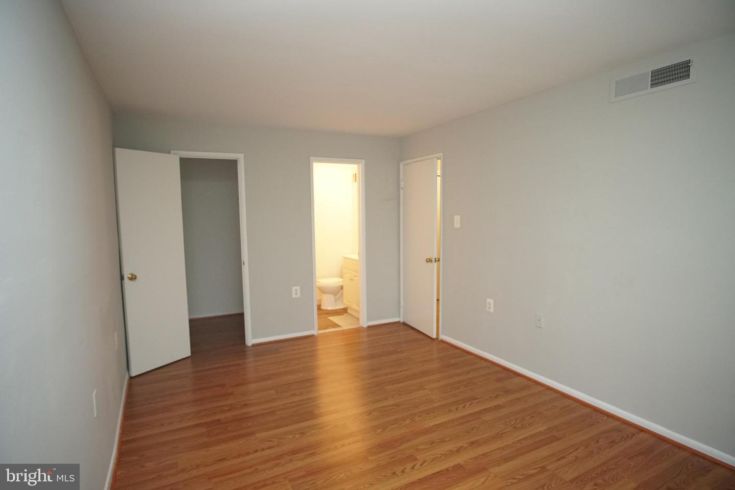 4415 BRIARWOOD CT N #42, ANNANDALE, Virginia 22003, 2 Bedrooms Bedrooms, 2 Rooms Rooms,1 BathroomBathrooms,Residential,For sale,4415 BRIARWOOD CT N #42,VAFX2285710 MLS # VAFX2285710