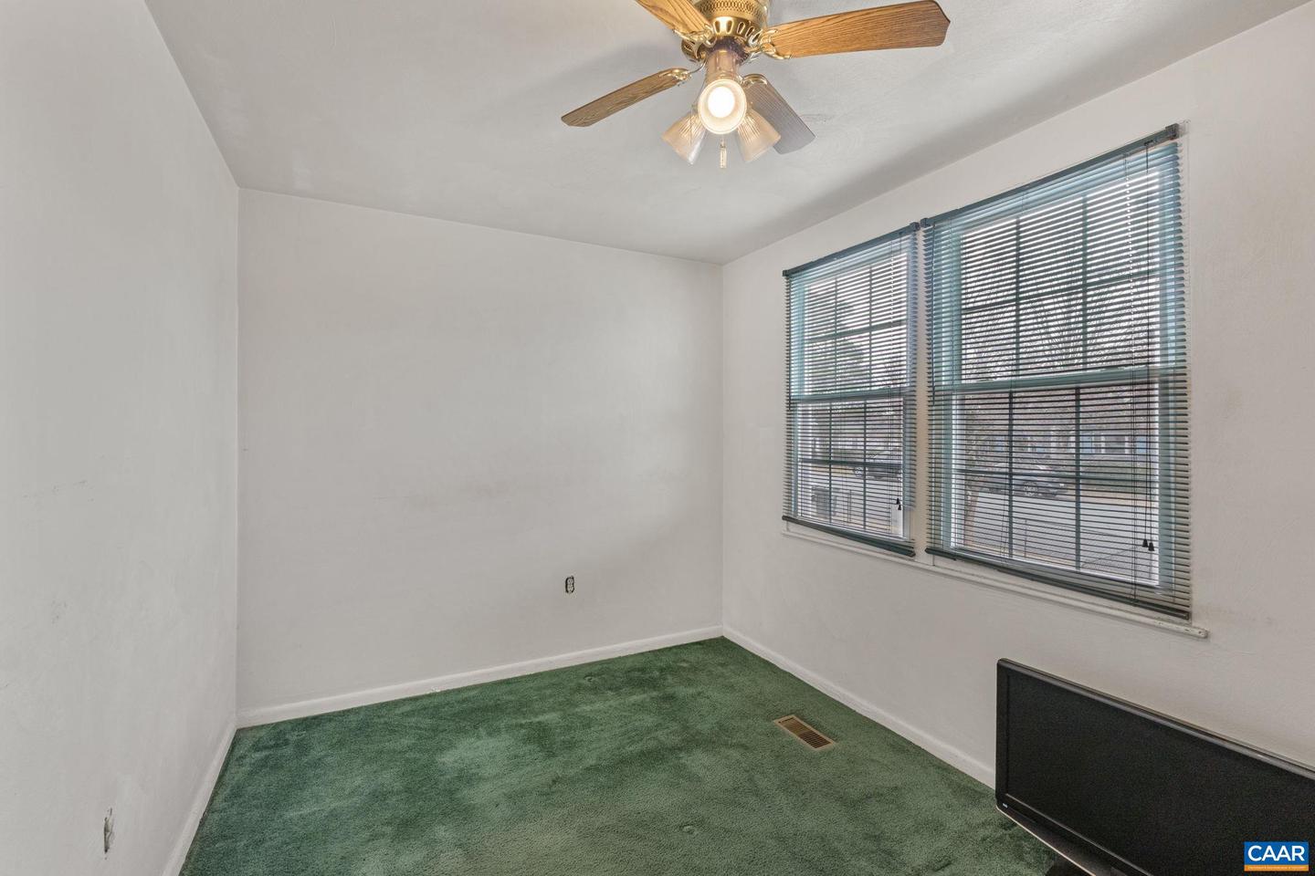 802 CONCORD AVE, CHARLOTTESVILLE, Virginia 22903, 2 Bedrooms Bedrooms, ,1 BathroomBathrooms,Residential,For sale,802 CONCORD AVE,672453 MLS # 672453