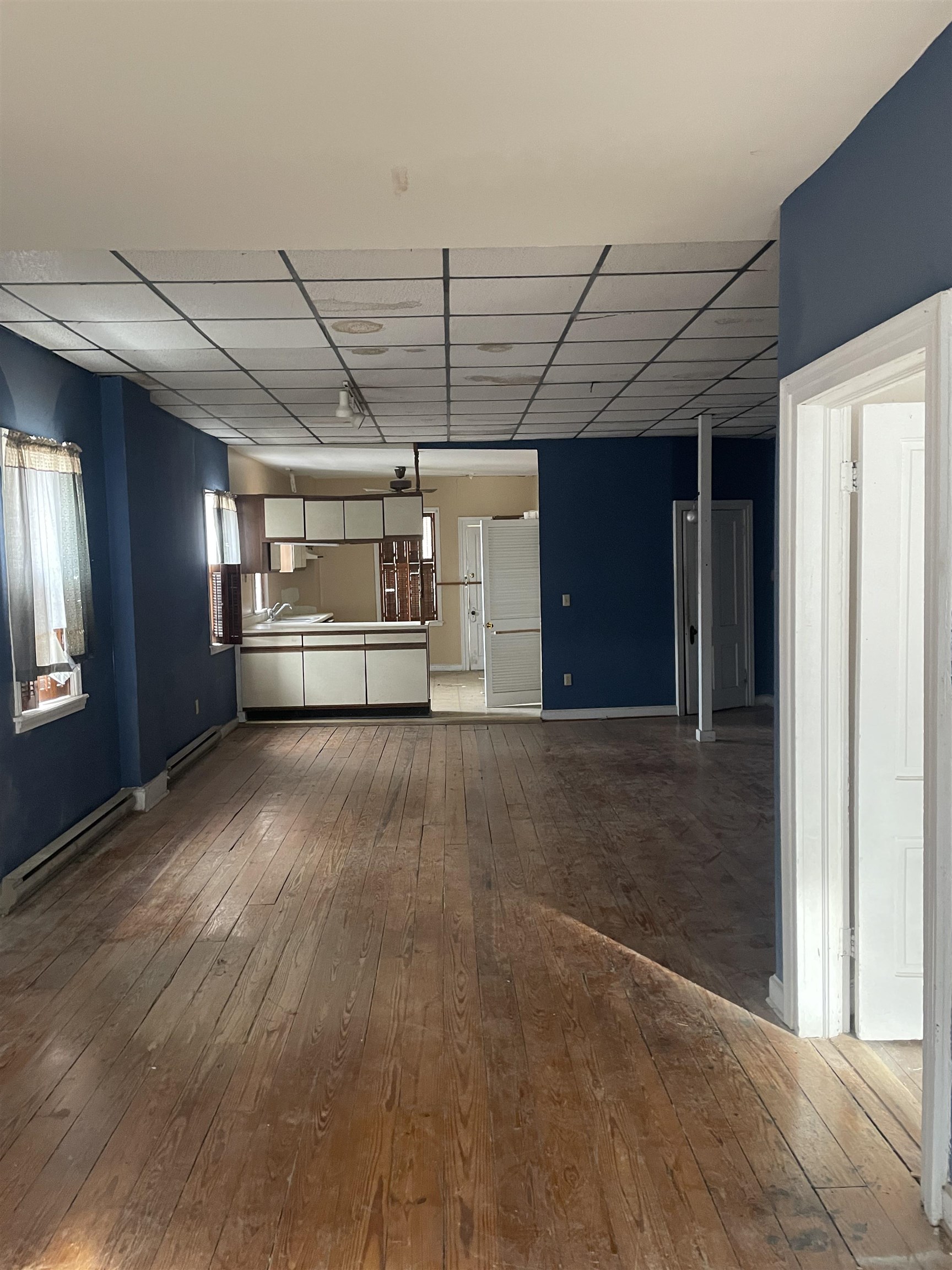 5 E FREDERICK ST, STAUNTON, Virginia 24401, ,Commercial,5 E FREDERICK ST,672462 MLS # 672462