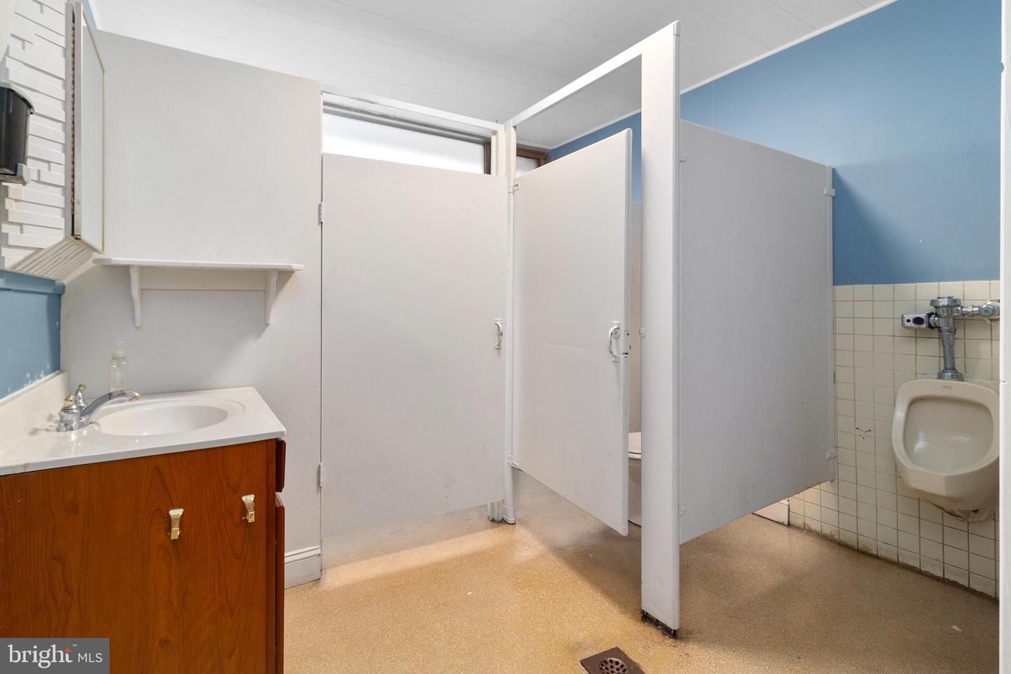 5001 BACKLICK RD, ANNANDALE, Virginia 22003, ,Land,For sale,5001 BACKLICK RD,VAFX2120992 MLS # VAFX2120992