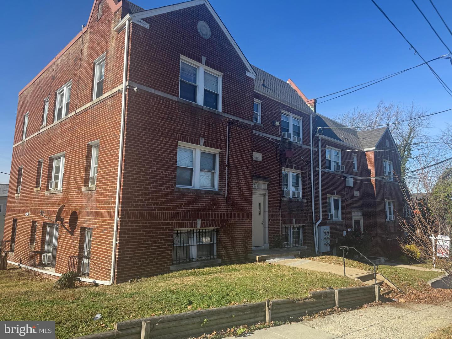 1725 29TH ST SE, WASHINGTON, District Of Columbia 20020, ,Land,For sale,1725 29TH ST SE,DCDC2241350 MLS # DCDC2241350