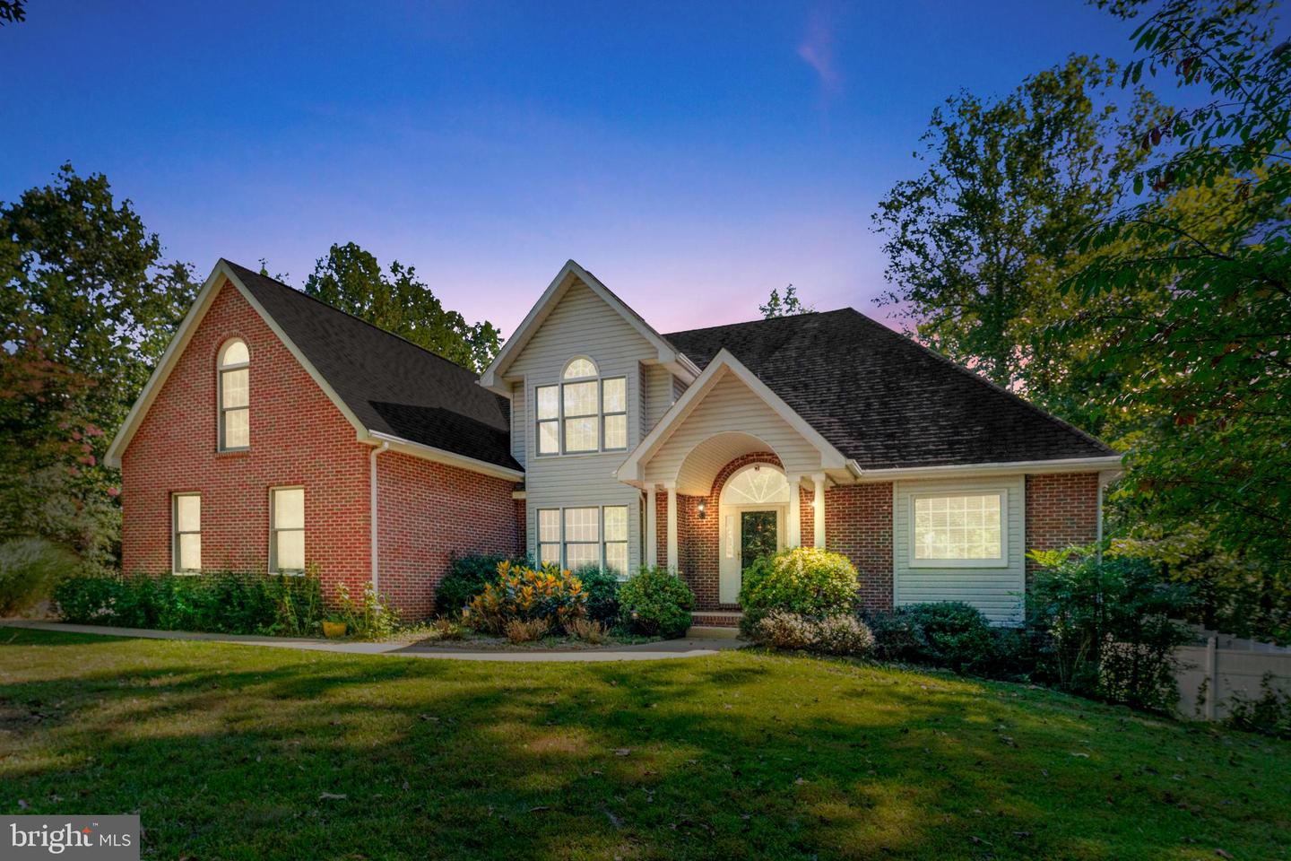 4145 RUNNING QUAIL TRL TRL, AMISSVILLE, Virginia 20106, 3 Bedrooms Bedrooms, 15 Rooms Rooms,4 BathroomsBathrooms,Residential,For sale,4145 RUNNING QUAIL TRL TRL,VACU2011516 MLS # VACU2011516