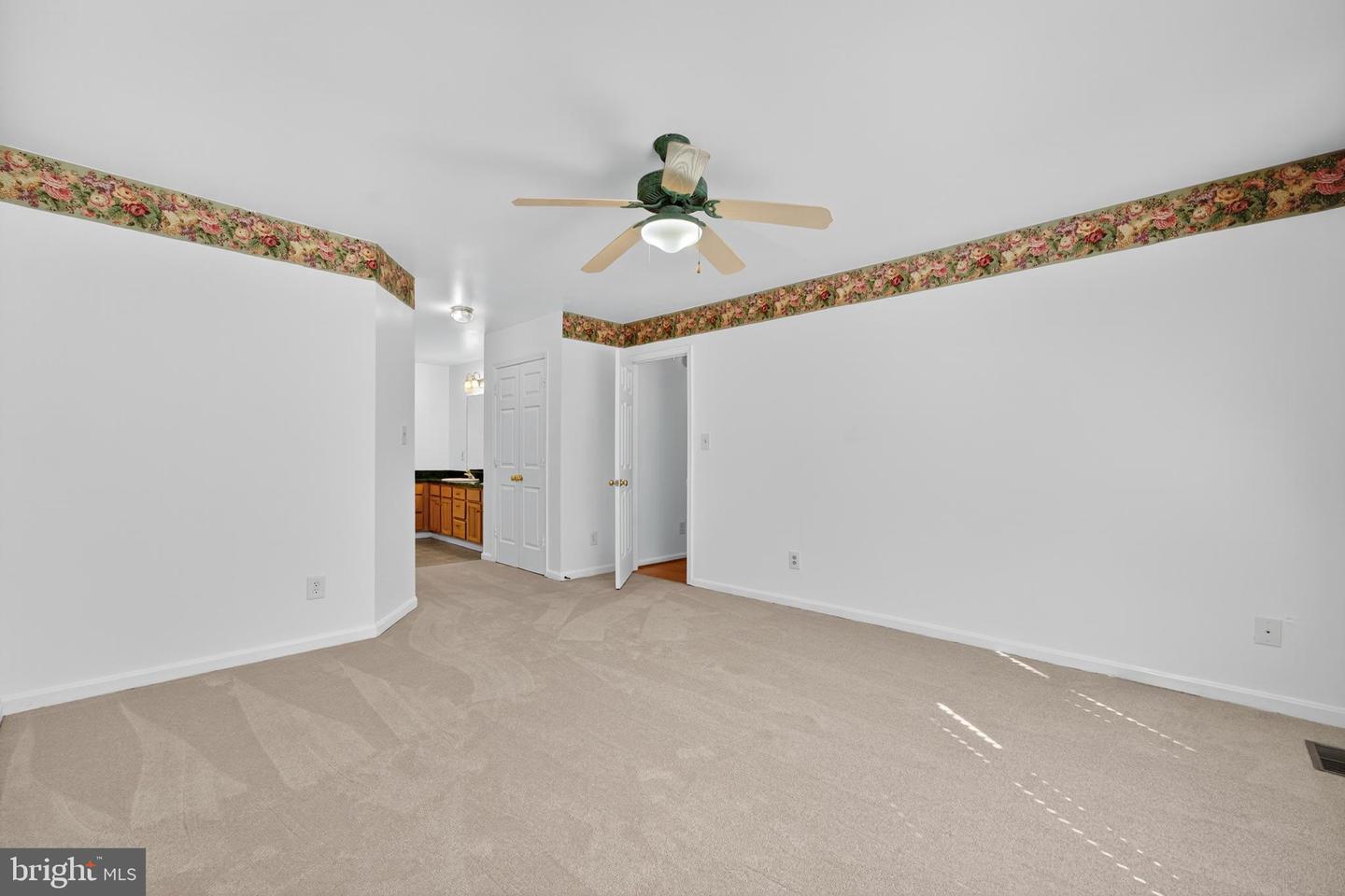 4145 RUNNING QUAIL TRL TRL, AMISSVILLE, Virginia 20106, 3 Bedrooms Bedrooms, 15 Rooms Rooms,4 BathroomsBathrooms,Residential,For sale,4145 RUNNING QUAIL TRL TRL,VACU2011516 MLS # VACU2011516