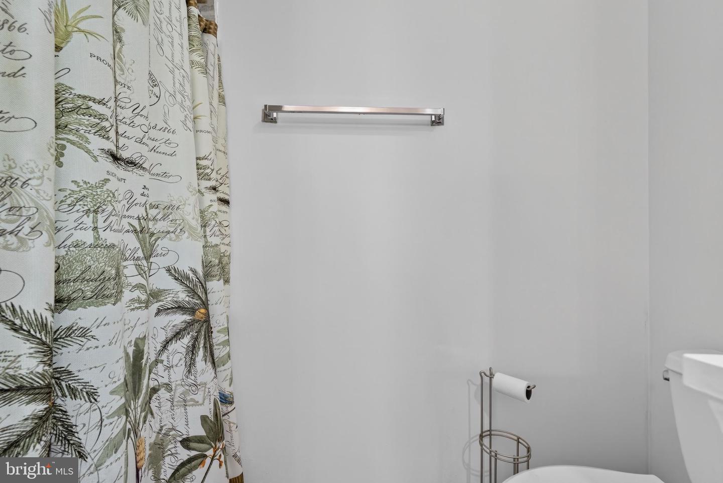 4145 RUNNING QUAIL TRL TRL, AMISSVILLE, Virginia 20106, 3 Bedrooms Bedrooms, 15 Rooms Rooms,4 BathroomsBathrooms,Residential,For sale,4145 RUNNING QUAIL TRL TRL,VACU2011516 MLS # VACU2011516