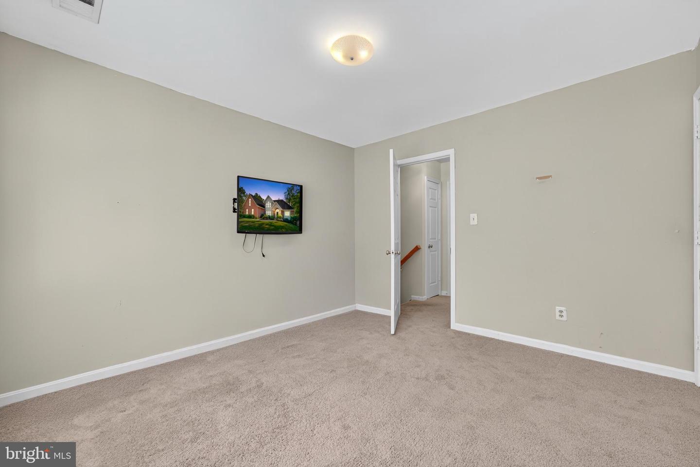 4145 RUNNING QUAIL TRL TRL, AMISSVILLE, Virginia 20106, 3 Bedrooms Bedrooms, 15 Rooms Rooms,4 BathroomsBathrooms,Residential,For sale,4145 RUNNING QUAIL TRL TRL,VACU2011516 MLS # VACU2011516