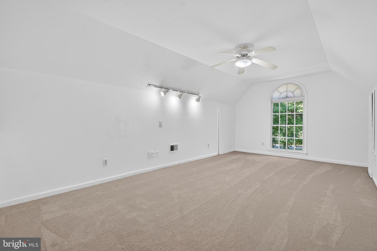 4145 RUNNING QUAIL TRL TRL, AMISSVILLE, Virginia 20106, 3 Bedrooms Bedrooms, 15 Rooms Rooms,4 BathroomsBathrooms,Residential,For sale,4145 RUNNING QUAIL TRL TRL,VACU2011516 MLS # VACU2011516