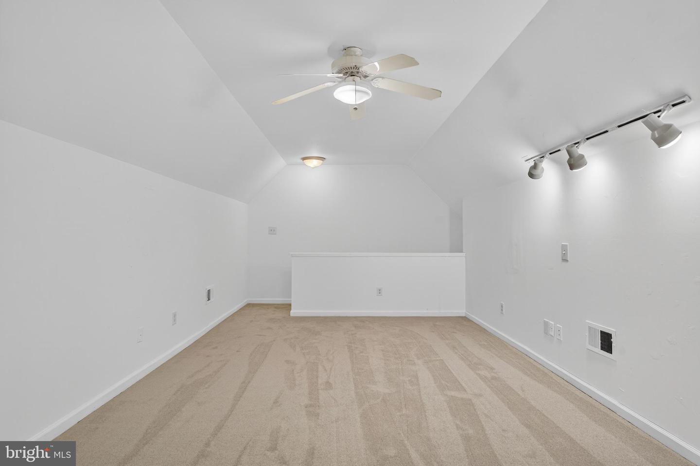 4145 RUNNING QUAIL TRL TRL, AMISSVILLE, Virginia 20106, 3 Bedrooms Bedrooms, 15 Rooms Rooms,4 BathroomsBathrooms,Residential,For sale,4145 RUNNING QUAIL TRL TRL,VACU2011516 MLS # VACU2011516