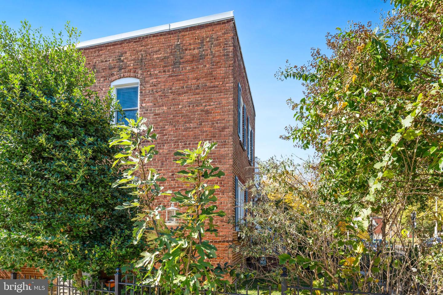 2415 E ST NE, WASHINGTON, District Of Columbia 20002, 4 Bedrooms Bedrooms, ,2 BathroomsBathrooms,Residential,For sale,2415 E ST NE,DCDC2229010 MLS # DCDC2229010