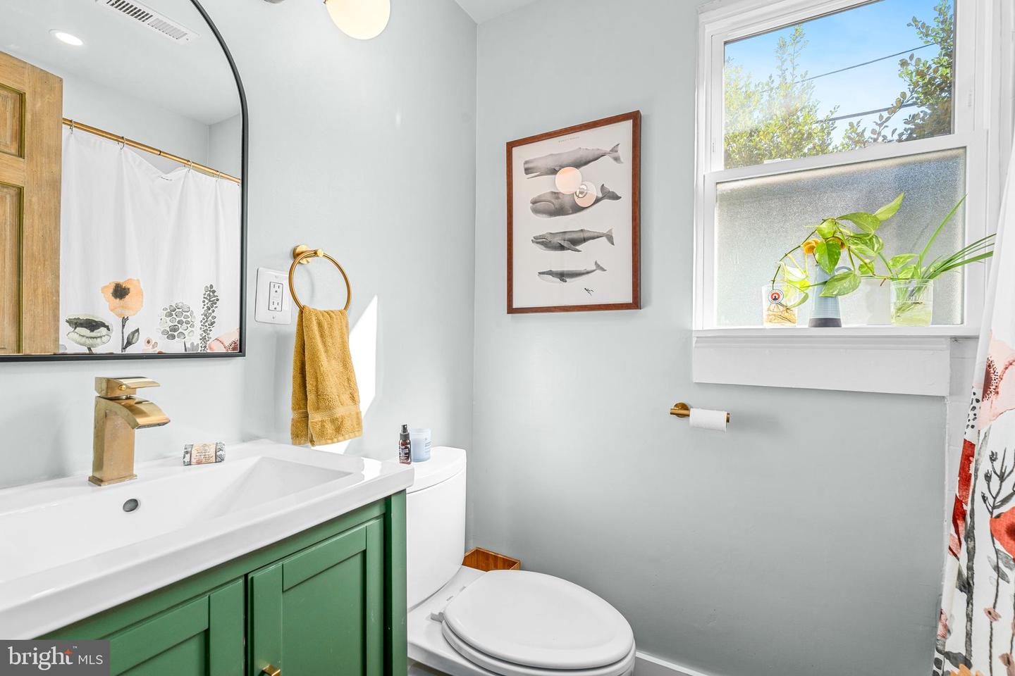 2415 E ST NE, WASHINGTON, District Of Columbia 20002, 4 Bedrooms Bedrooms, ,2 BathroomsBathrooms,Residential,For sale,2415 E ST NE,DCDC2229010 MLS # DCDC2229010