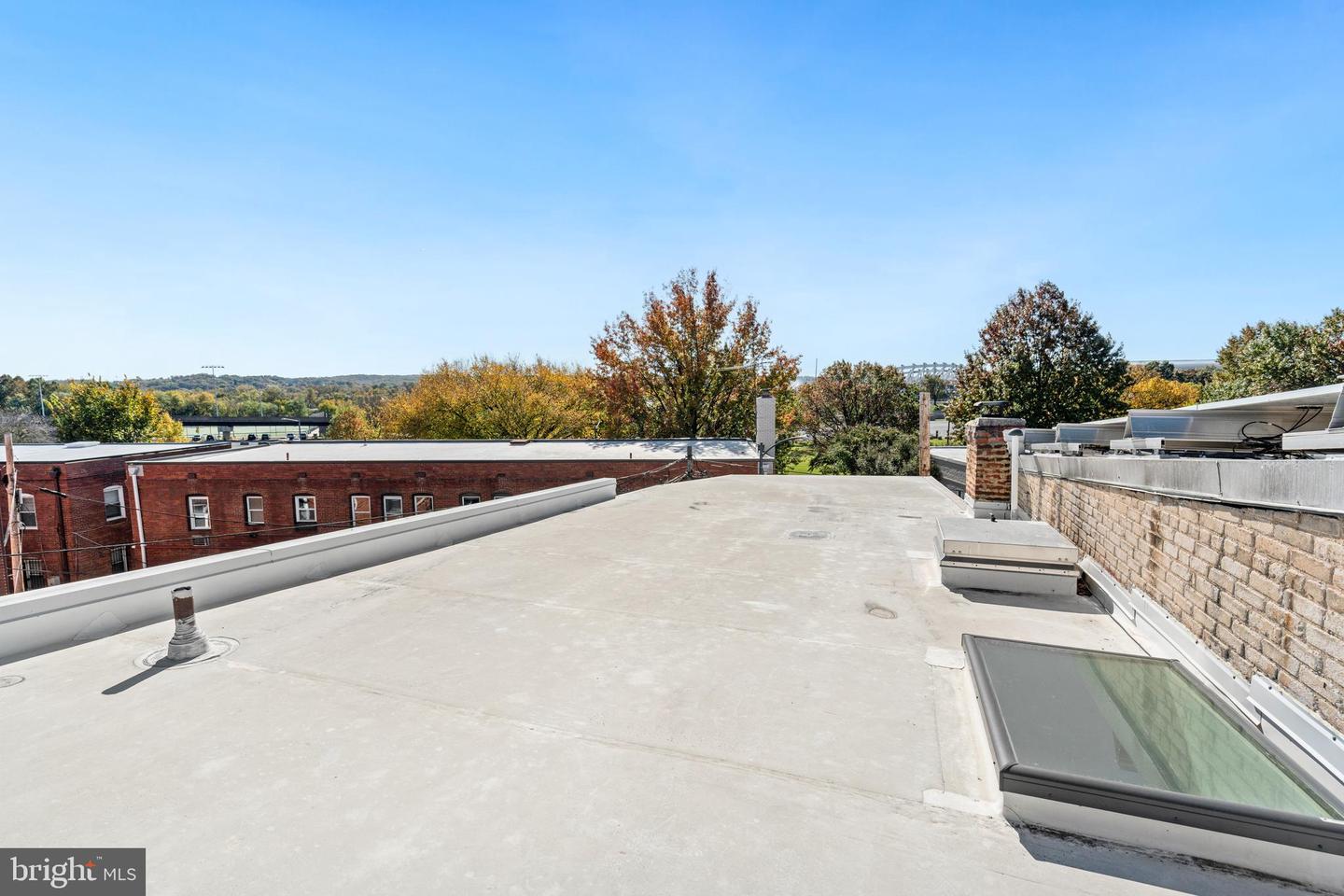 2415 E ST NE, WASHINGTON, District Of Columbia 20002, 4 Bedrooms Bedrooms, ,2 BathroomsBathrooms,Residential,For sale,2415 E ST NE,DCDC2229010 MLS # DCDC2229010