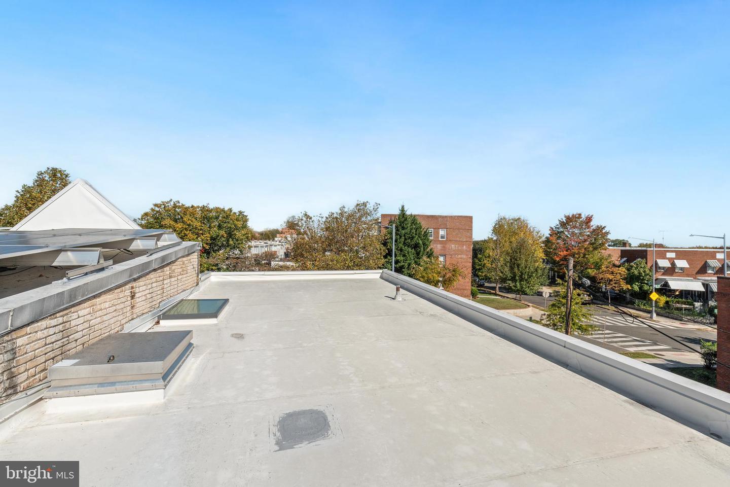 2415 E ST NE, WASHINGTON, District Of Columbia 20002, 4 Bedrooms Bedrooms, ,2 BathroomsBathrooms,Residential,For sale,2415 E ST NE,DCDC2229010 MLS # DCDC2229010