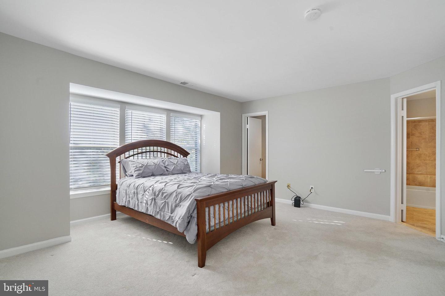 7711 LAFAYETTE FOREST DR #22, ANNANDALE, Virginia 22003, 2 Bedrooms Bedrooms, ,2 BathroomsBathrooms,Residential,For sale,7711 LAFAYETTE FOREST DR #22,VAFX2278822 MLS # VAFX2278822