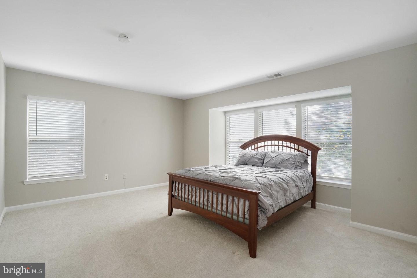 7711 LAFAYETTE FOREST DR #22, ANNANDALE, Virginia 22003, 2 Bedrooms Bedrooms, ,2 BathroomsBathrooms,Residential,For sale,7711 LAFAYETTE FOREST DR #22,VAFX2278822 MLS # VAFX2278822