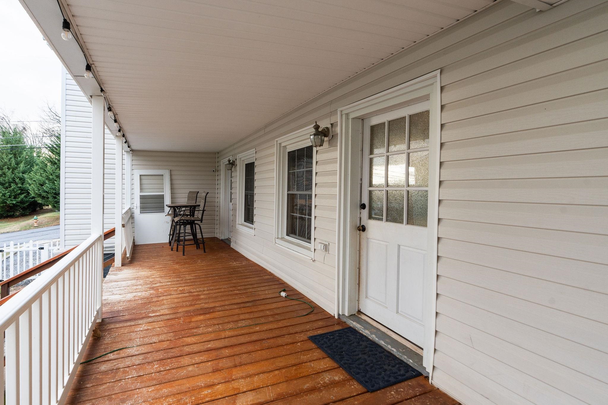 207 RESERVOIR ST, STAUNTON, Virginia 24401, 3 Bedrooms Bedrooms, ,1 BathroomBathrooms,Residential,207 RESERVOIR ST,671688 MLS # 671688