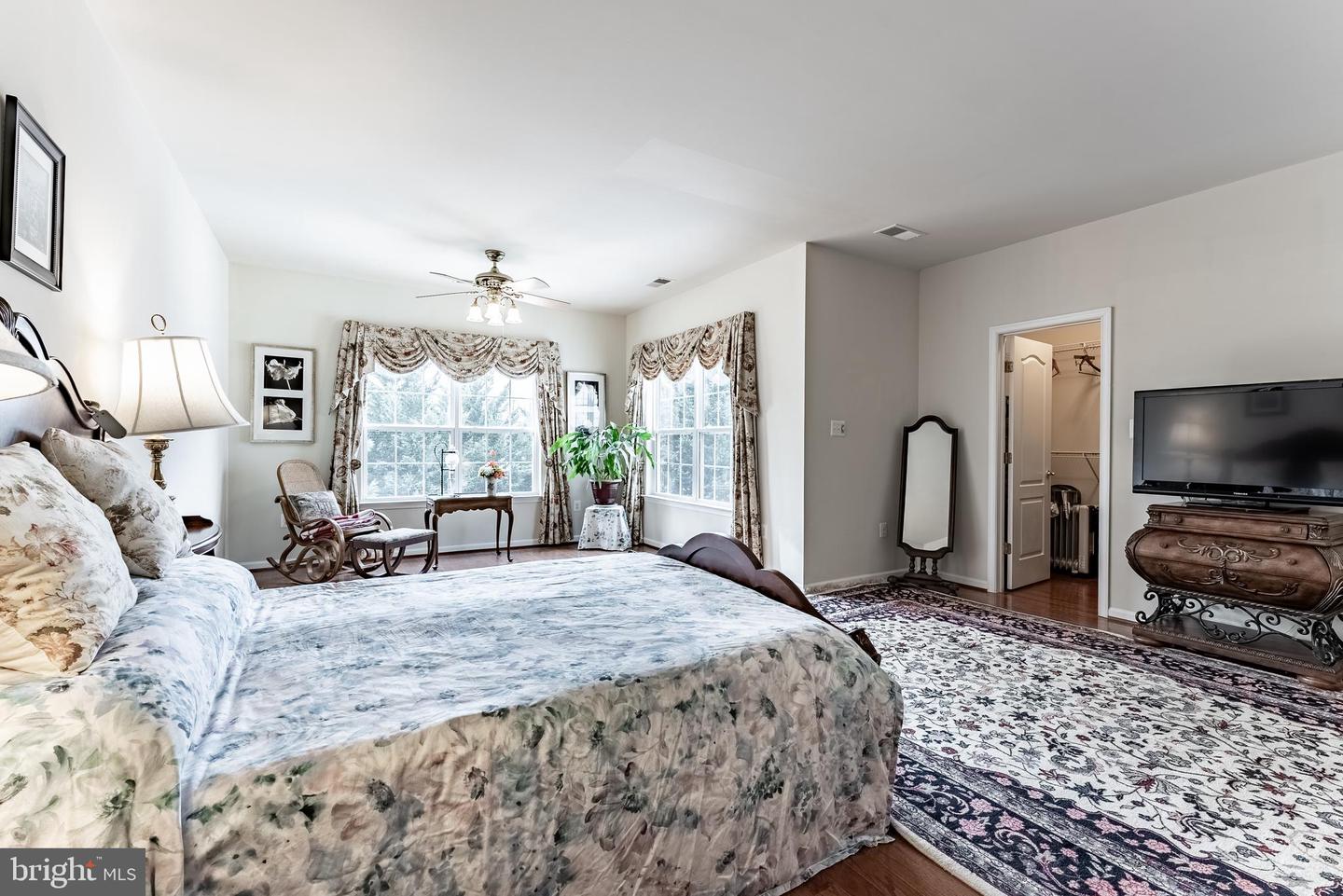 12153 CALDICOT LN, FAIRFAX, Virginia 22030, 4 Bedrooms Bedrooms, ,3 BathroomsBathrooms,Residential,For sale,12153 CALDICOT LN,VAFX2281654 MLS # VAFX2281654