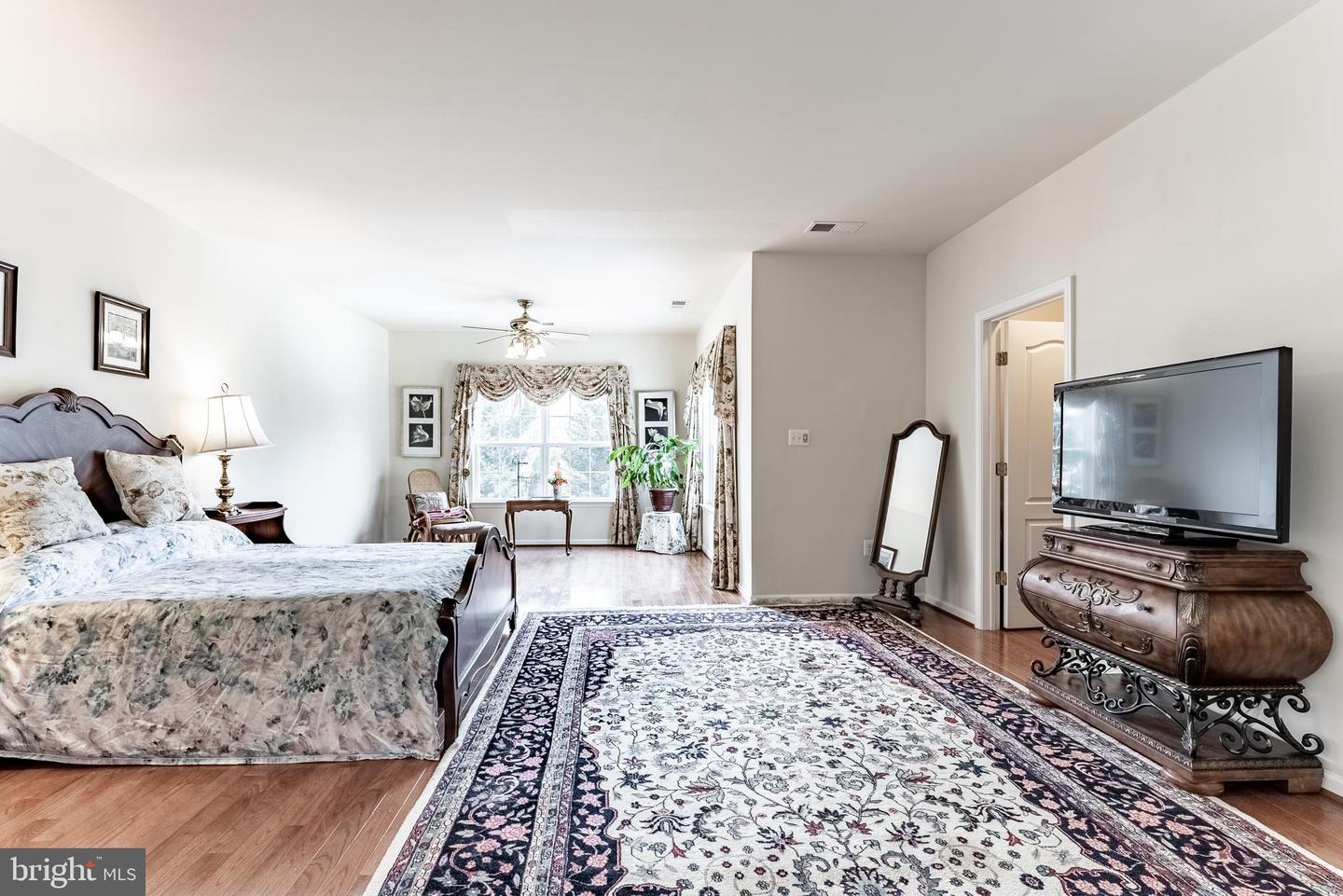 12153 CALDICOT LN, FAIRFAX, Virginia 22030, 4 Bedrooms Bedrooms, ,3 BathroomsBathrooms,Residential,For sale,12153 CALDICOT LN,VAFX2281654 MLS # VAFX2281654