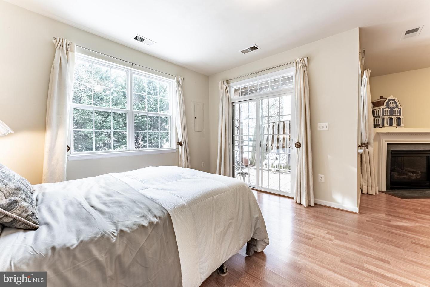 12153 CALDICOT LN, FAIRFAX, Virginia 22030, 4 Bedrooms Bedrooms, ,3 BathroomsBathrooms,Residential,For sale,12153 CALDICOT LN,VAFX2281654 MLS # VAFX2281654