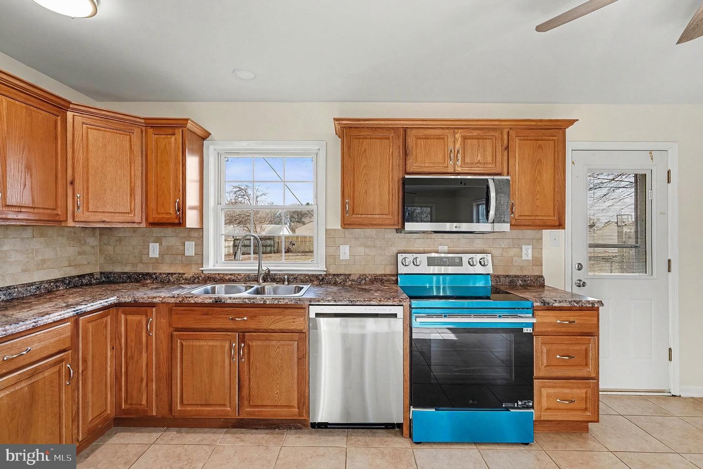 408 HAMILTON ST, FREDERICKSBURG, Virginia 22408, 3 Bedrooms Bedrooms, 6 Rooms Rooms,1 BathroomBathrooms,Residential,For sale,408 HAMILTON ST,VASP2038430 MLS # VASP2038430