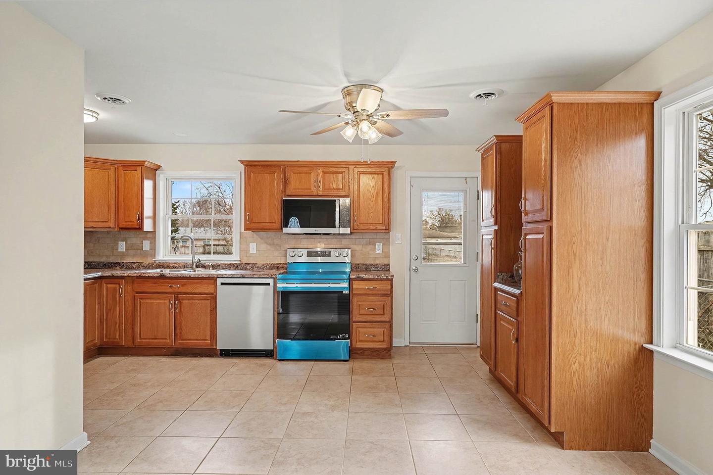 408 HAMILTON ST, FREDERICKSBURG, Virginia 22408, 3 Bedrooms Bedrooms, 6 Rooms Rooms,1 BathroomBathrooms,Residential,For sale,408 HAMILTON ST,VASP2038430 MLS # VASP2038430