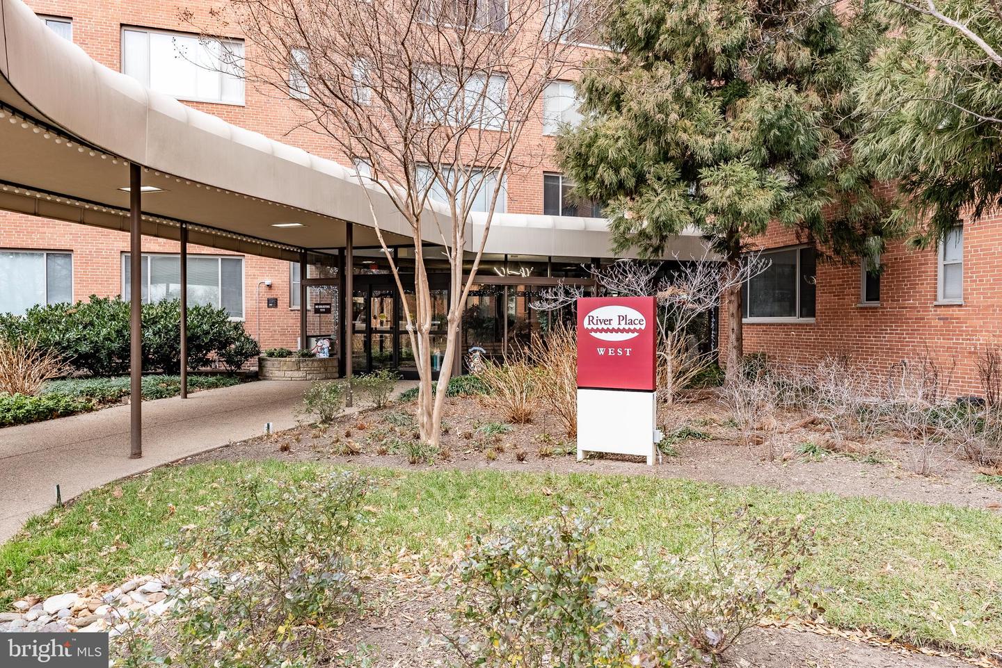 1111 ARLINGTON BLVD #828, ARLINGTON, Virginia 22209, 1 Bedroom Bedrooms, ,1 BathroomBathrooms,Residential,For sale,1111 ARLINGTON BLVD #828,VAAR2067382 MLS # VAAR2067382