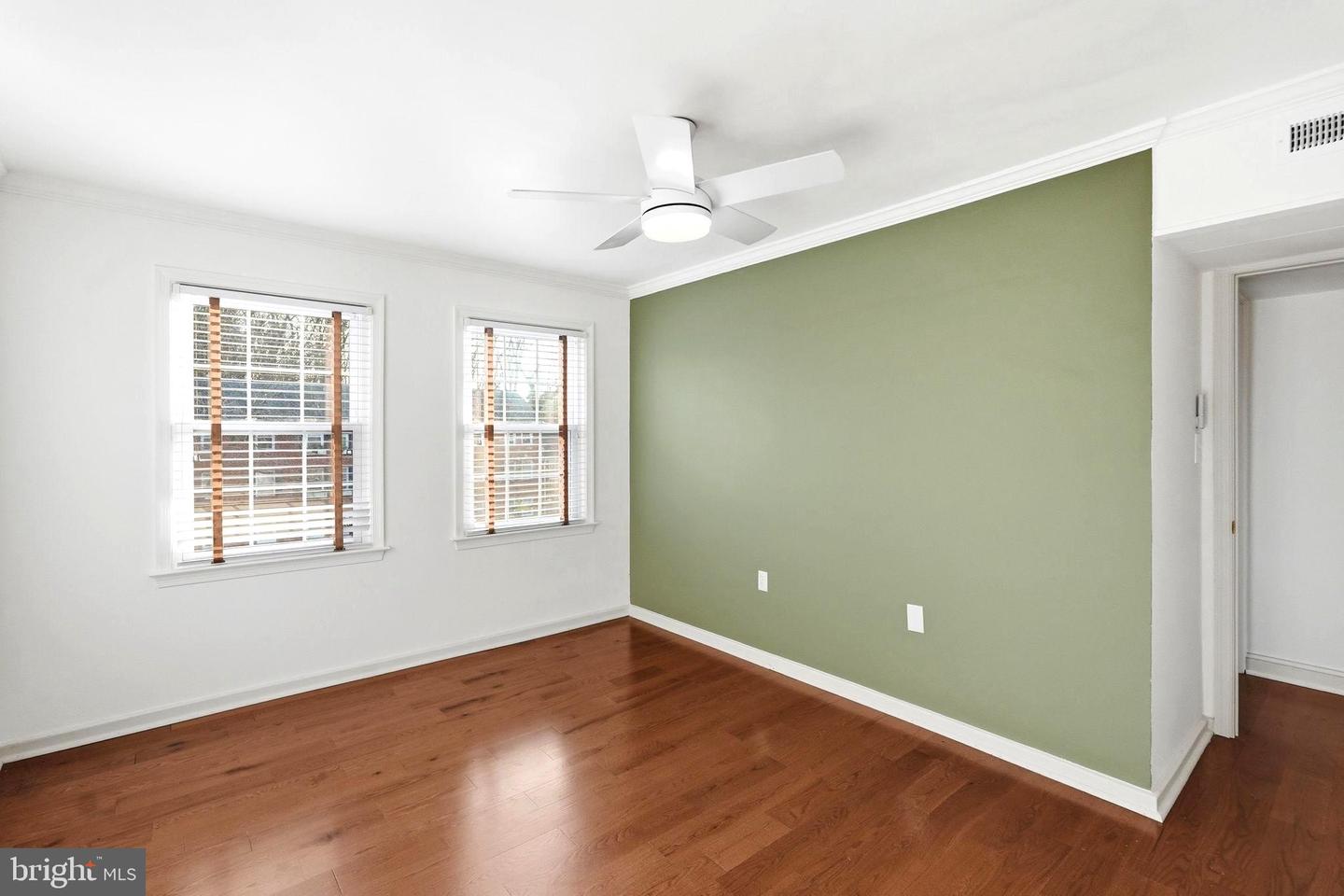 6625 10TH ST #C2, ALEXANDRIA, Virginia 22307, 3 Bedrooms Bedrooms, ,1 BathroomBathrooms,Residential,For sale,6625 10TH ST #C2,VAFX2284774 MLS # VAFX2284774