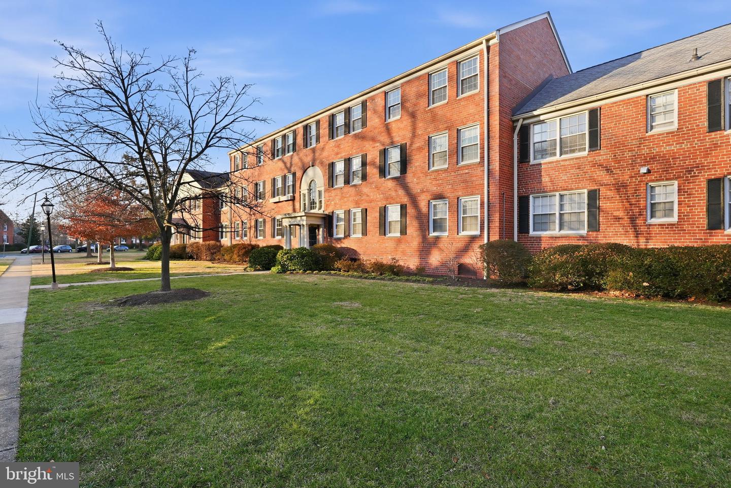 6625 10TH ST #C2, ALEXANDRIA, Virginia 22307, 3 Bedrooms Bedrooms, ,1 BathroomBathrooms,Residential,For sale,6625 10TH ST #C2,VAFX2284774 MLS # VAFX2284774