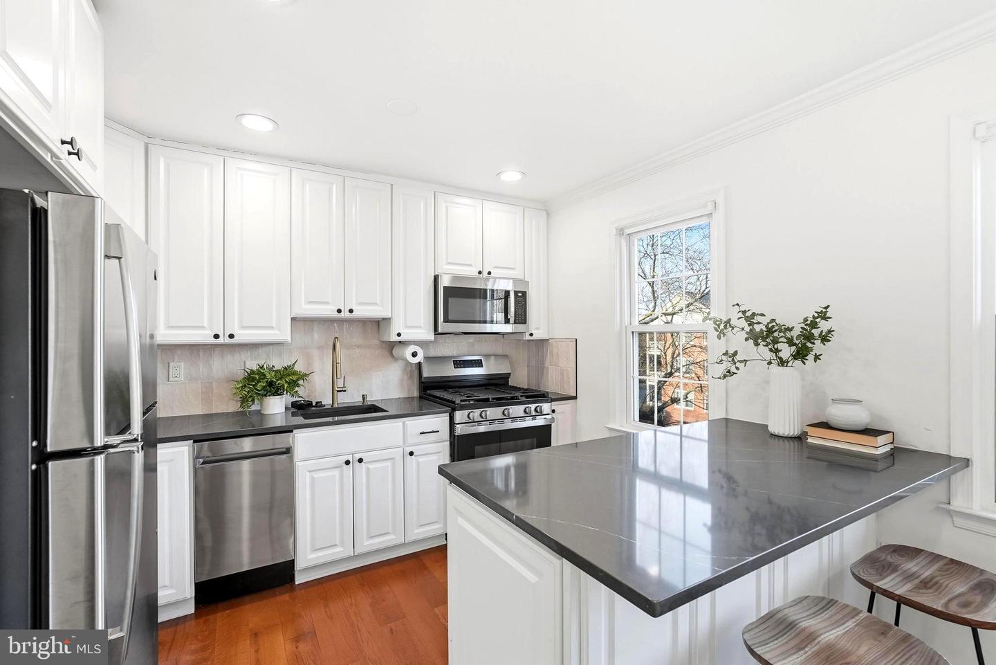 6625 10TH ST #C2, ALEXANDRIA, Virginia 22307, 3 Bedrooms Bedrooms, ,1 BathroomBathrooms,Residential,For sale,6625 10TH ST #C2,VAFX2284774 MLS # VAFX2284774