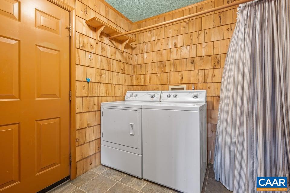 28 OUT OF BOUNDS RD, PALMYRA, Virginia 22963, 3 Bedrooms Bedrooms, ,2 BathroomsBathrooms,Residential,For sale,28 OUT OF BOUNDS RD,672354 MLS # 672354