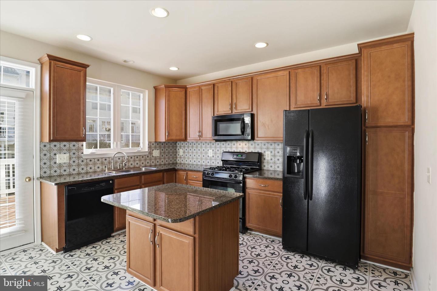 20432 HOMELAND TER, ASHBURN, Virginia 20147, 3 Bedrooms Bedrooms, ,3 BathroomsBathrooms,Residential,For sale,20432 HOMELAND TER,VALO2113804 MLS # VALO2113804