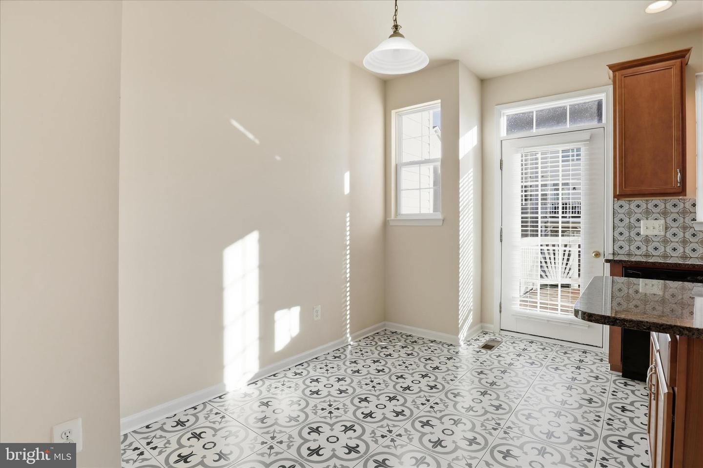 20432 HOMELAND TER, ASHBURN, Virginia 20147, 3 Bedrooms Bedrooms, ,3 BathroomsBathrooms,Residential,For sale,20432 HOMELAND TER,VALO2113804 MLS # VALO2113804