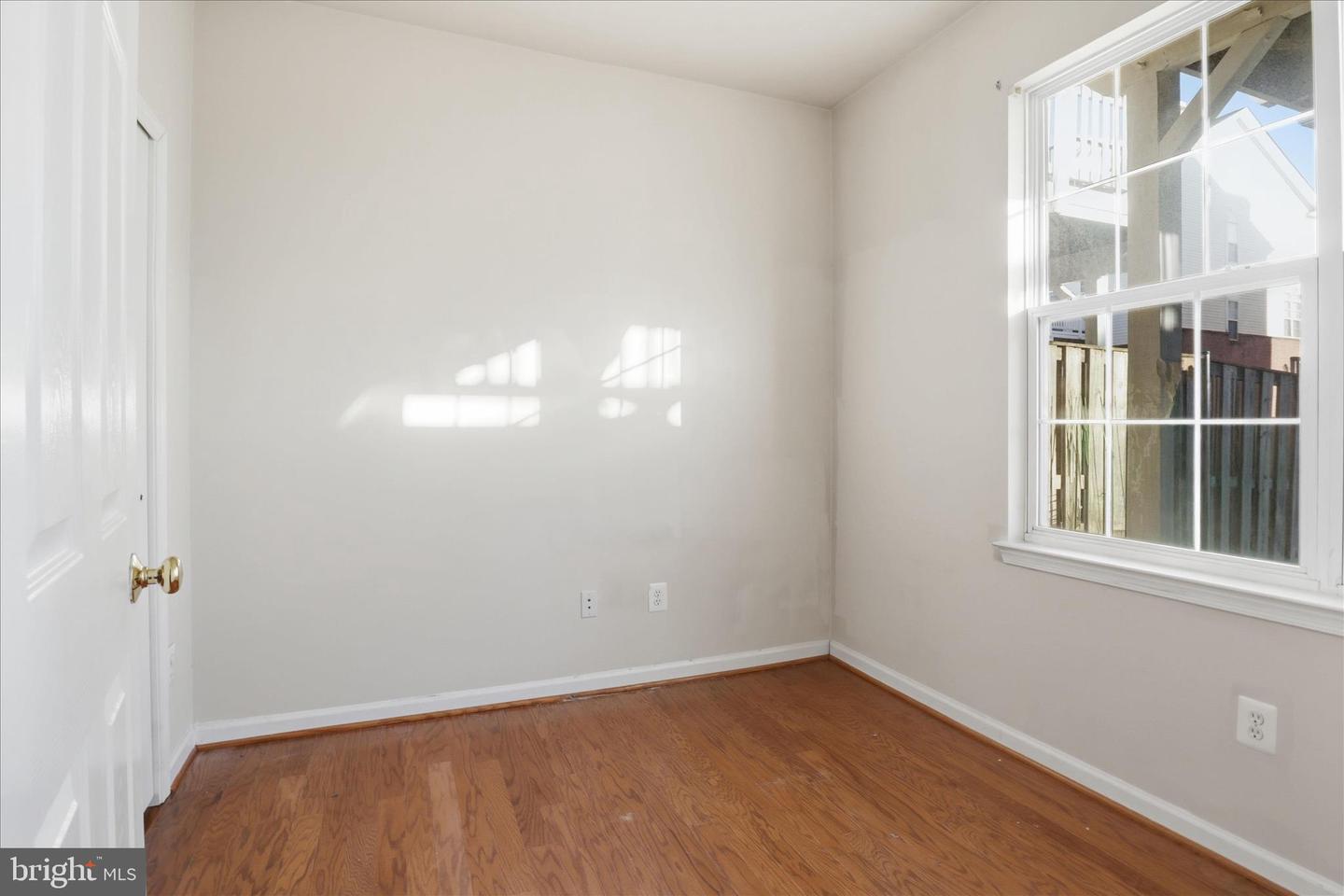 20432 HOMELAND TER, ASHBURN, Virginia 20147, 3 Bedrooms Bedrooms, ,3 BathroomsBathrooms,Residential,For sale,20432 HOMELAND TER,VALO2113804 MLS # VALO2113804