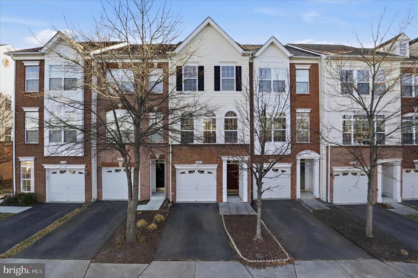 20432 HOMELAND TER, ASHBURN, Virginia 20147, 3 Bedrooms Bedrooms, ,3 BathroomsBathrooms,Residential,For sale,20432 HOMELAND TER,VALO2113804 MLS # VALO2113804
