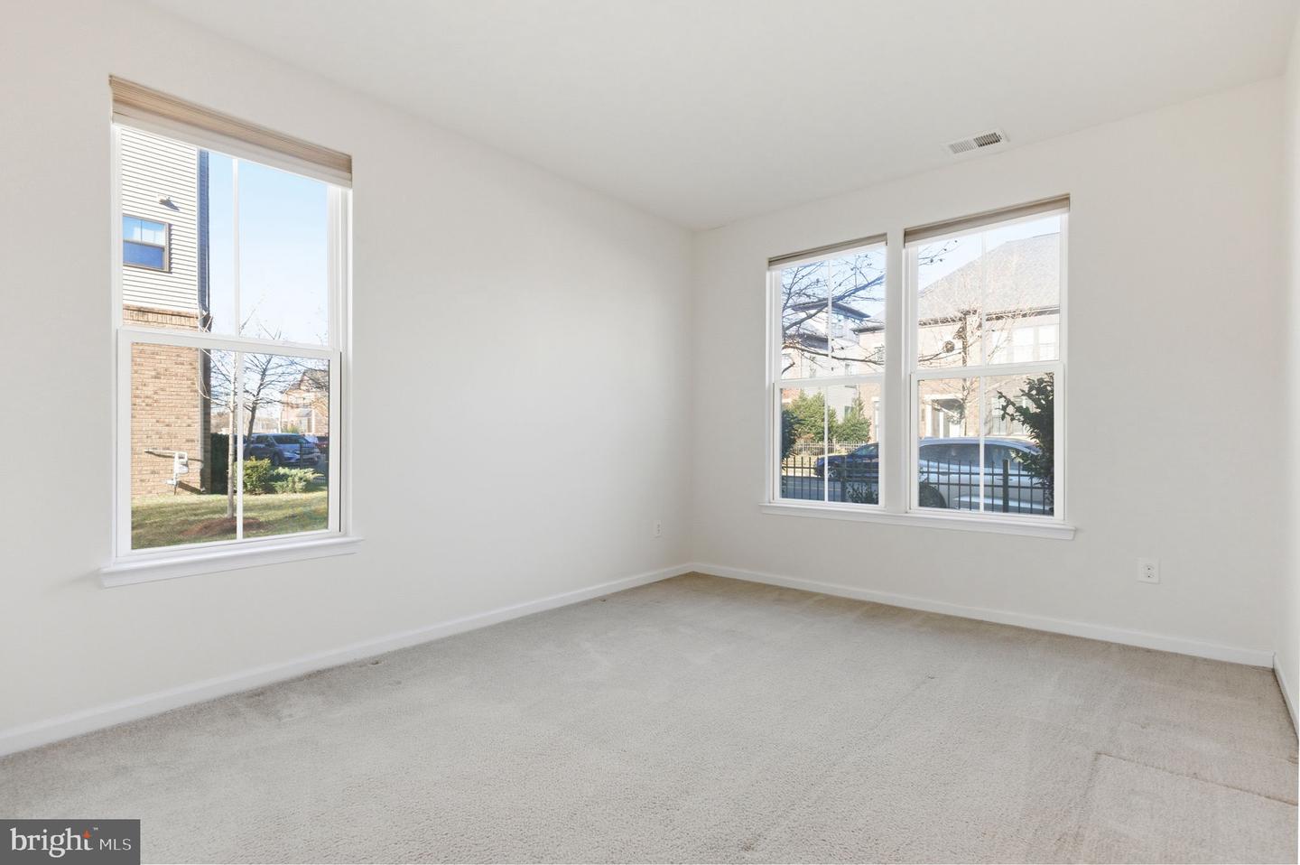 43377 SOUTHLAND ST, ASHBURN, Virginia 20148, 4 Bedrooms Bedrooms, ,3 BathroomsBathrooms,Residential,For sale,43377 SOUTHLAND ST,VALO2113828 MLS # VALO2113828 43377 SOUTHLAND ST, ASHBURN, Virginia 20148, 4 Bedrooms Bedrooms, ,3 BathroomsBathrooms,Residential,For sale,43377 SOUTHLAND ST,VALO2113828 MLS # VALO2113828