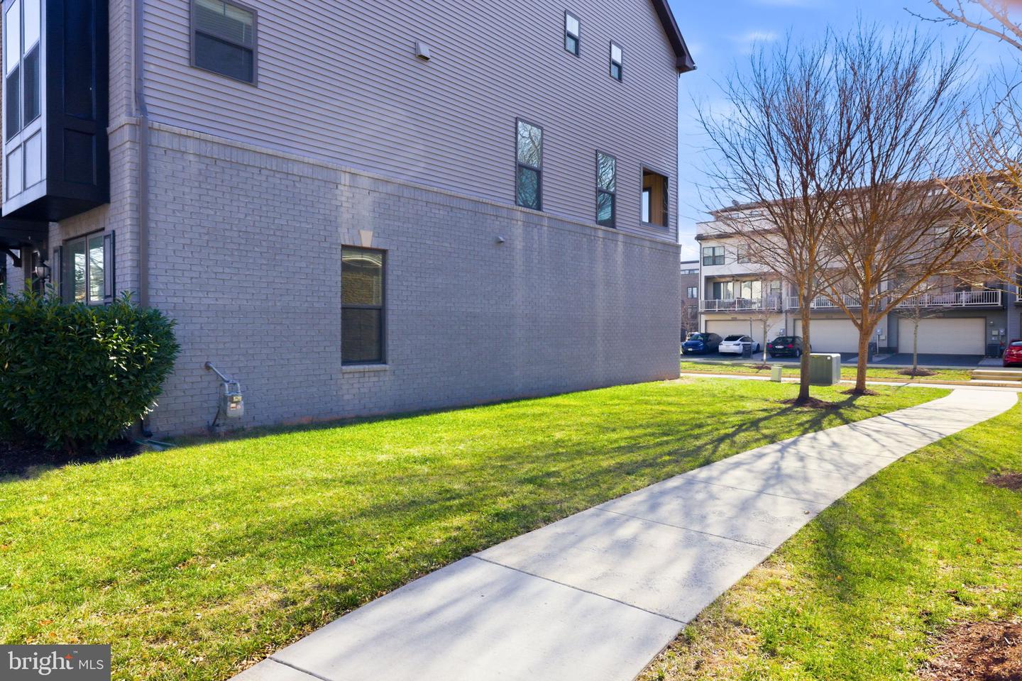 43377 SOUTHLAND ST, ASHBURN, Virginia 20148, 4 Bedrooms Bedrooms, ,3 BathroomsBathrooms,Residential,For sale,43377 SOUTHLAND ST,VALO2113828 MLS # VALO2113828 43377 SOUTHLAND ST, ASHBURN, Virginia 20148, 4 Bedrooms Bedrooms, ,3 BathroomsBathrooms,Residential,For sale,43377 SOUTHLAND ST,VALO2113828 MLS # VALO2113828