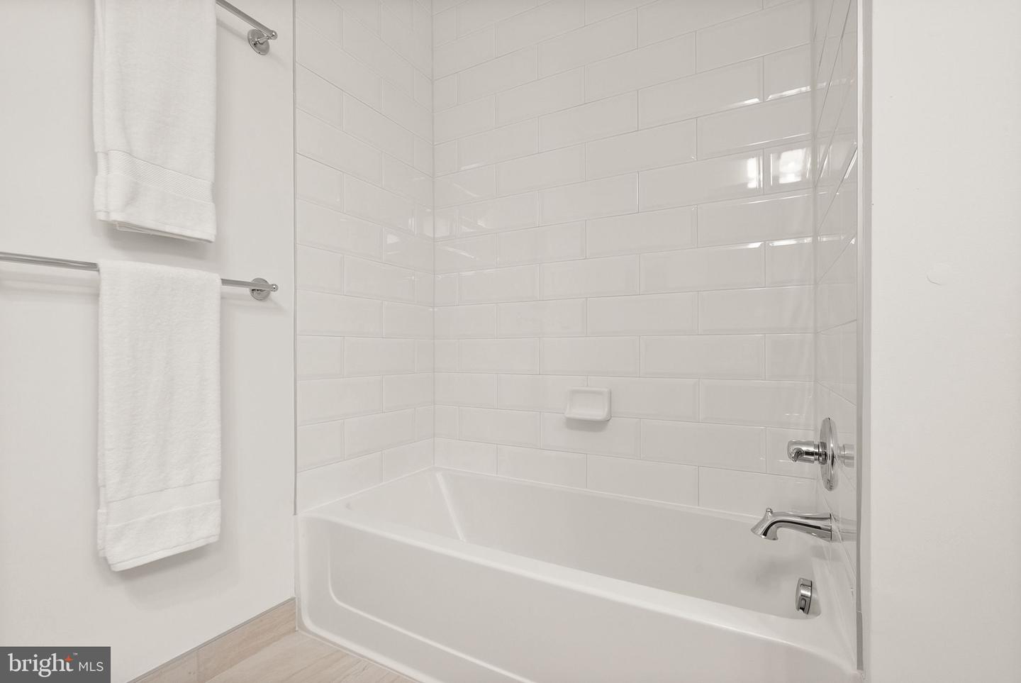 9450 SILVER KING CT #203, FAIRFAX, Virginia 22031, 2 Bedrooms Bedrooms, ,2 BathroomsBathrooms,Residential,For sale,9450 SILVER KING CT #203,VAFC2007634 MLS # VAFC2007634