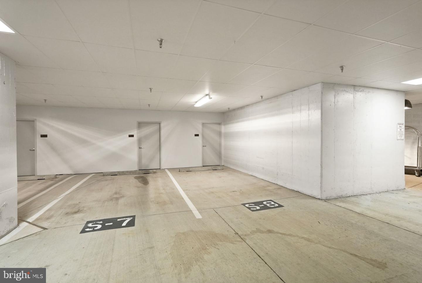 9450 SILVER KING CT #203, FAIRFAX, Virginia 22031, 2 Bedrooms Bedrooms, ,2 BathroomsBathrooms,Residential,For sale,9450 SILVER KING CT #203,VAFC2007634 MLS # VAFC2007634