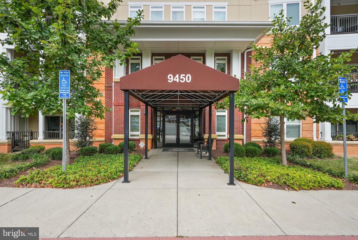 9450 SILVER KING CT #203, FAIRFAX, Virginia 22031, 2 Bedrooms Bedrooms, ,2 BathroomsBathrooms,Residential,For sale,9450 SILVER KING CT #203,VAFC2007634 MLS # VAFC2007634