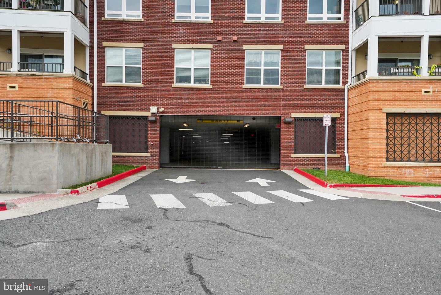 9450 SILVER KING CT #203, FAIRFAX, Virginia 22031, 2 Bedrooms Bedrooms, ,2 BathroomsBathrooms,Residential,For sale,9450 SILVER KING CT #203,VAFC2007634 MLS # VAFC2007634