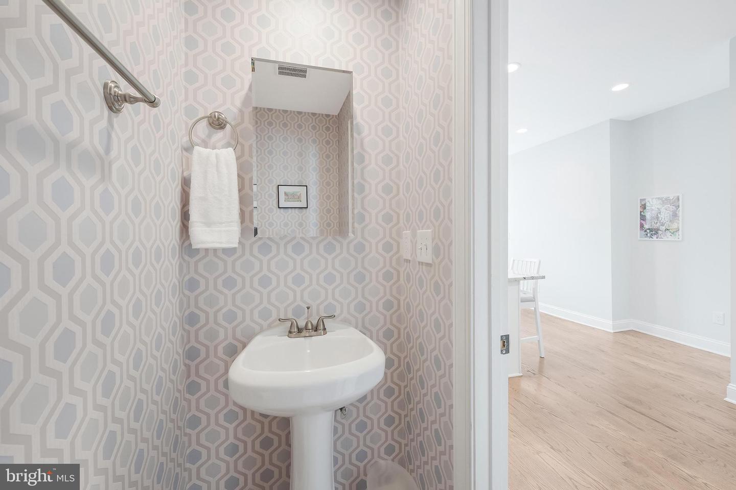 1613 ISHERWOOD ST NE #3, WASHINGTON, District Of Columbia 20002, 2 Bedrooms Bedrooms, ,2 BathroomsBathrooms,Residential,For sale,1613 ISHERWOOD ST NE #3,DCDC2241080 MLS # DCDC2241080