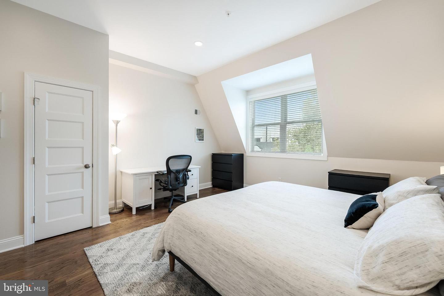 1613 ISHERWOOD ST NE #3, WASHINGTON, District Of Columbia 20002, 2 Bedrooms Bedrooms, ,2 BathroomsBathrooms,Residential,For sale,1613 ISHERWOOD ST NE #3,DCDC2241080 MLS # DCDC2241080