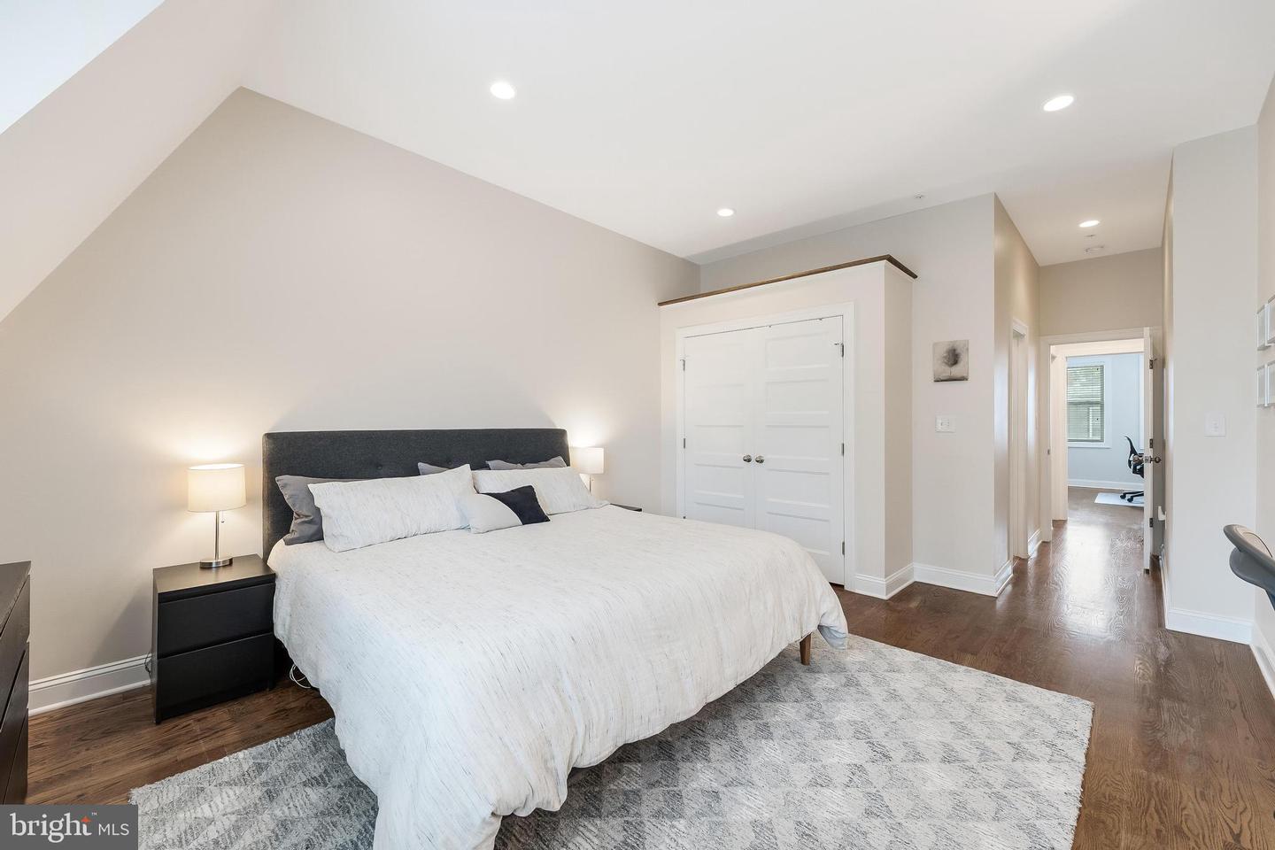 1613 ISHERWOOD ST NE #3, WASHINGTON, District Of Columbia 20002, 2 Bedrooms Bedrooms, ,2 BathroomsBathrooms,Residential,For sale,1613 ISHERWOOD ST NE #3,DCDC2241080 MLS # DCDC2241080