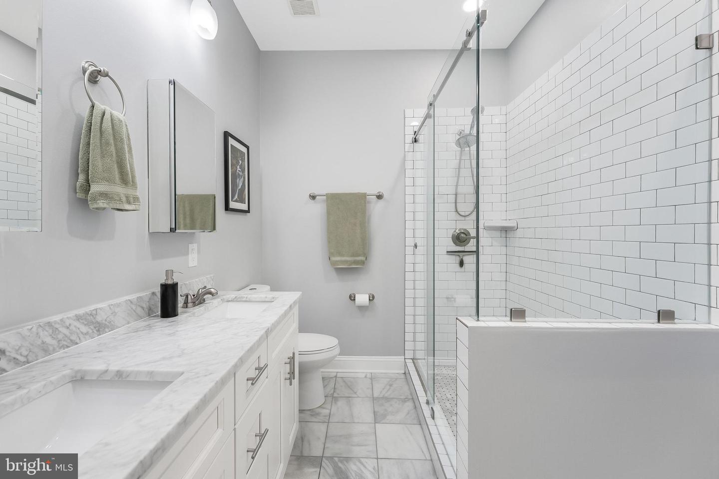 1613 ISHERWOOD ST NE #3, WASHINGTON, District Of Columbia 20002, 2 Bedrooms Bedrooms, ,2 BathroomsBathrooms,Residential,For sale,1613 ISHERWOOD ST NE #3,DCDC2241080 MLS # DCDC2241080