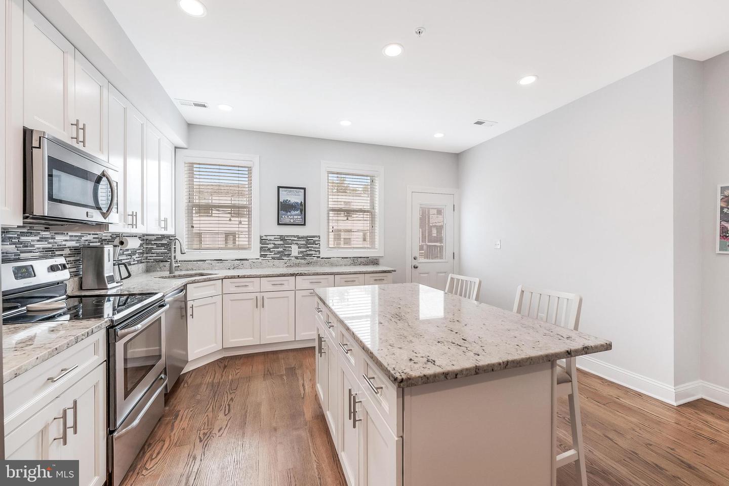 1613 ISHERWOOD ST NE #3, WASHINGTON, District Of Columbia 20002, 2 Bedrooms Bedrooms, ,2 BathroomsBathrooms,Residential,For sale,1613 ISHERWOOD ST NE #3,DCDC2241080 MLS # DCDC2241080